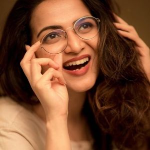 Meet your Posher, Diana